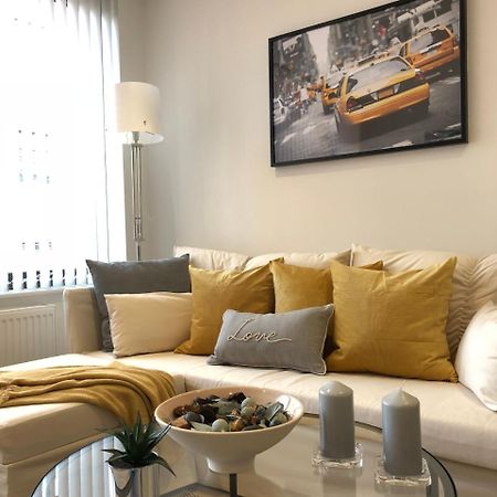 Boutique Collection In Reading By Creatick Apartment Luaran gambar