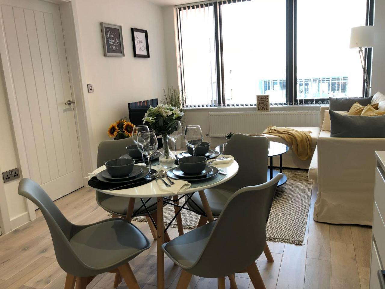 Boutique Collection In Reading By Creatick Apartment Luaran gambar