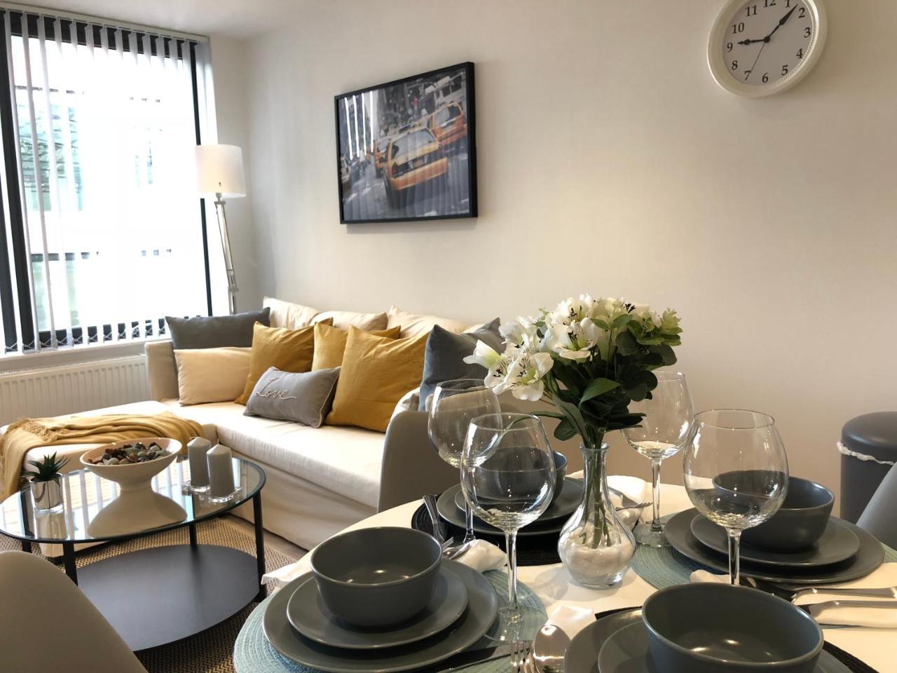 Boutique Collection In Reading By Creatick Apartment Luaran gambar