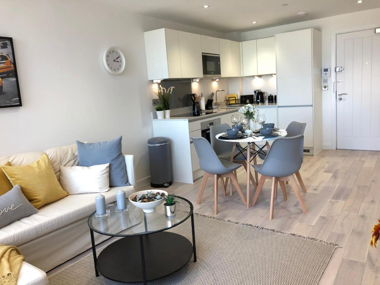 Boutique Collection In Reading By Creatick Apartment Luaran gambar